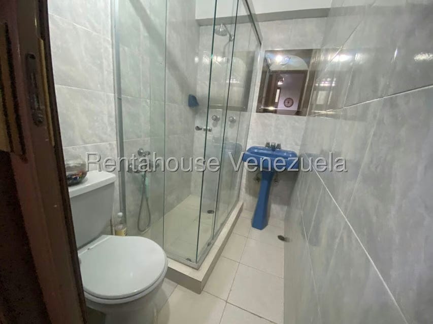 Apartamento (Duplex) en Venta en Santa Monica, Distrito Metropolitano - 19