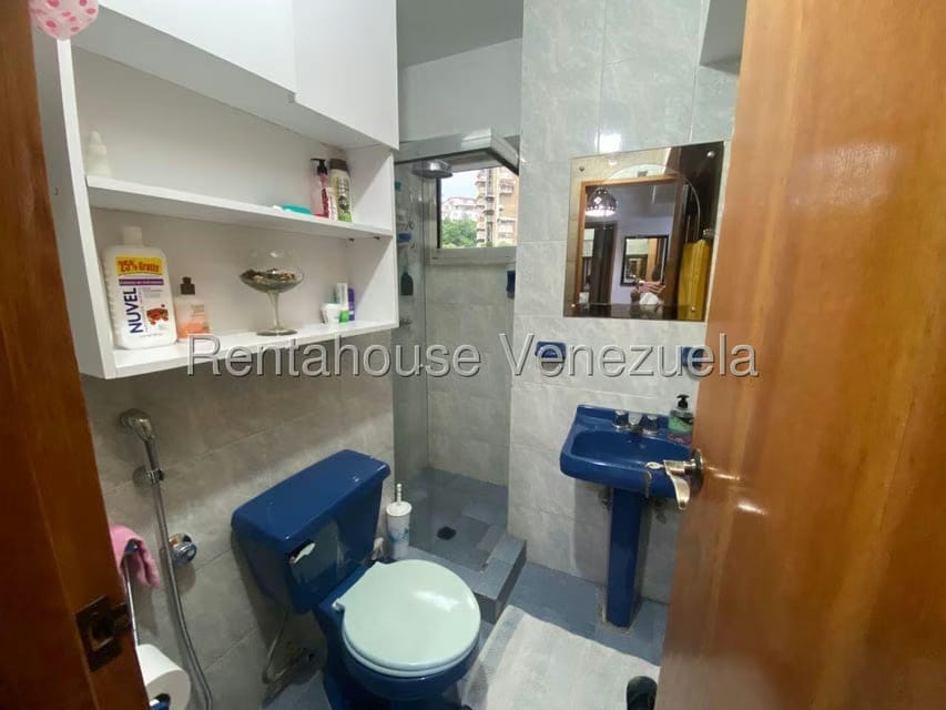 Apartamento (Duplex) en Venta en Santa Monica, Distrito Metropolitano - 20