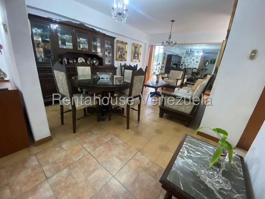 Apartamento (Duplex) en Venta en Santa Monica, Distrito Metropolitano - 3