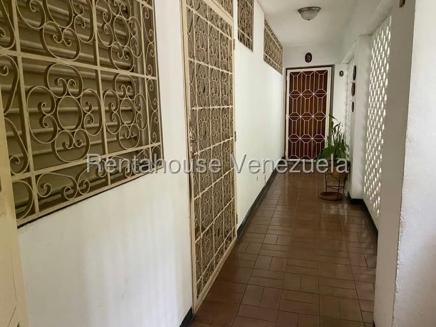 Apartamento (Duplex) en Venta en Santa Monica, Distrito Metropolitano - 29