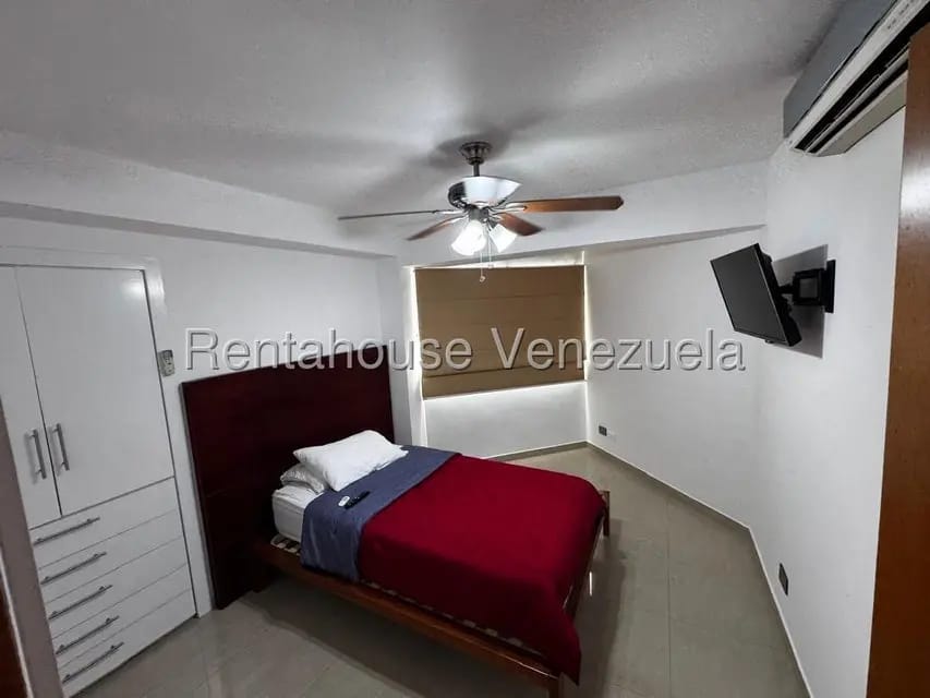 Apartamento (1 Nivel) en Venta en La Tahona, Distrito Metropolitano - 12