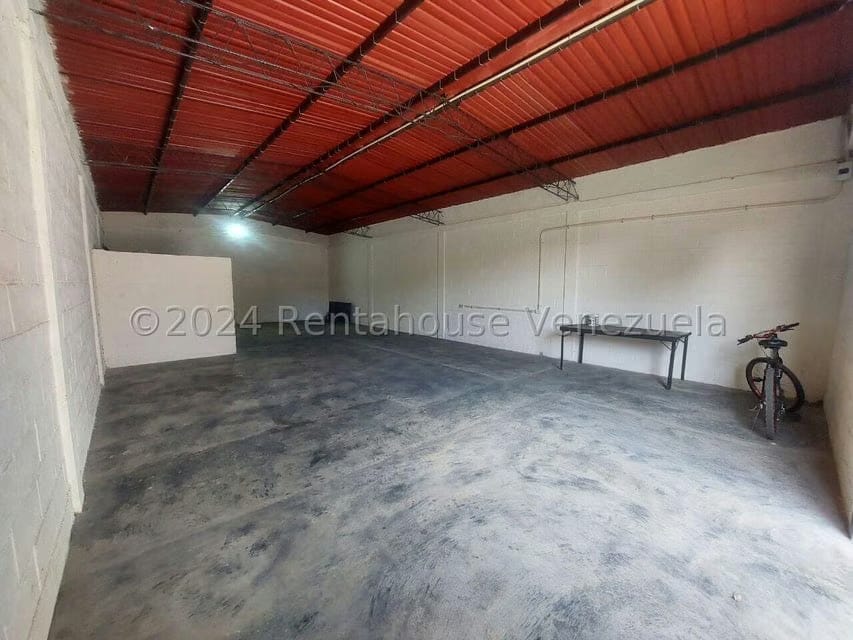 Comercial (Galpon - Deposito) en Venta en Avenida 32, Zulia - 6