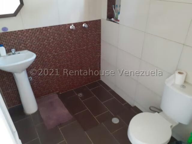 Casa (Multipes Niveles) en Venta en El Castillejo, Miranda - 34