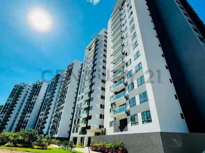 Lujoso y Confortable Apartamento en Venta en Macaracuay con Financiamiento - 2