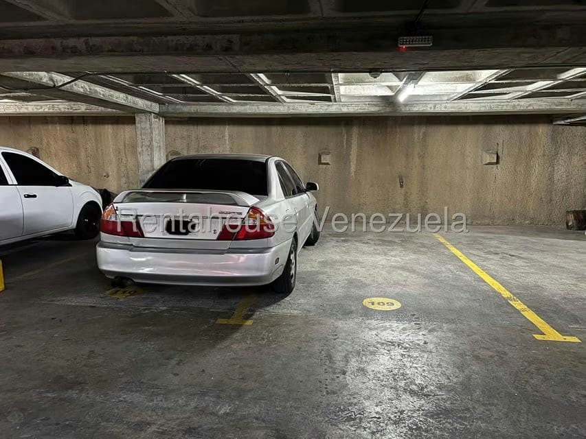 Apartamento (1 Nivel) en Alquiler en Los Samanes, Distrito Metropolitano - 12