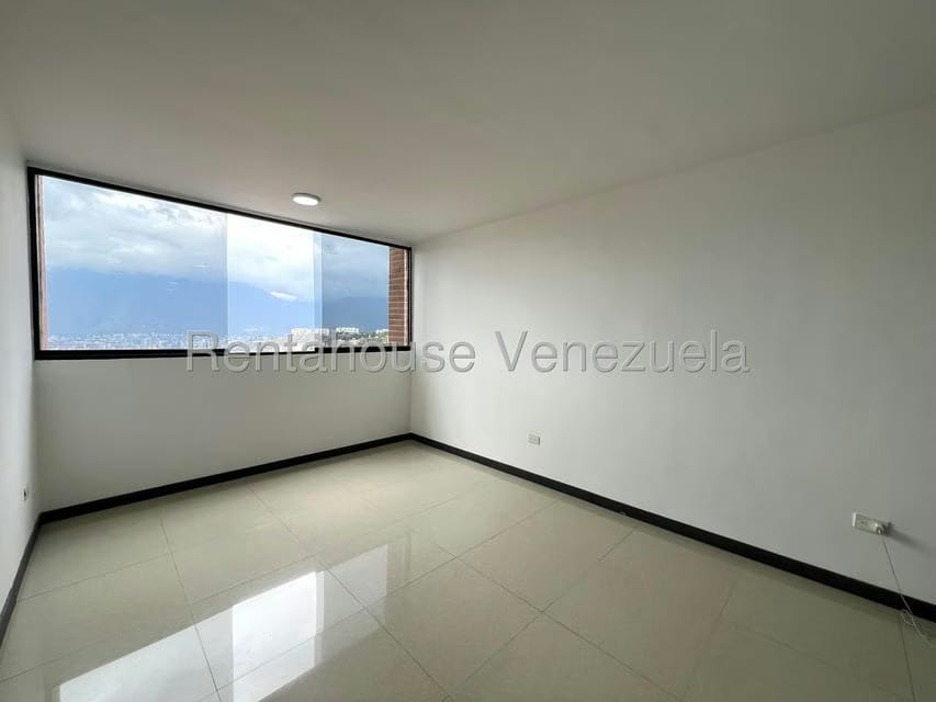 Apartamento (1 Nivel) en Alquiler en Los Samanes, Distrito Metropolitano - 4
