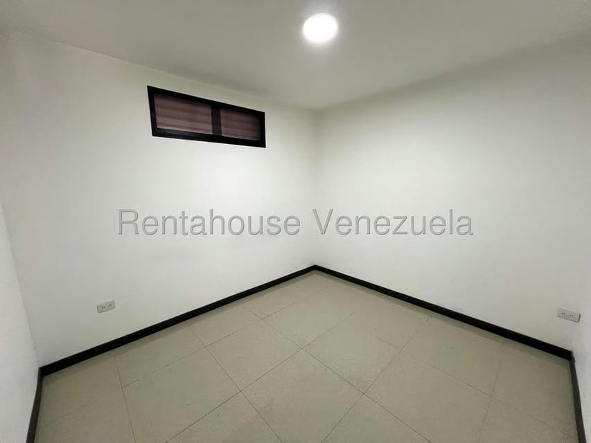 Apartamento (1 Nivel) en Alquiler en Los Samanes, Distrito Metropolitano - 8
