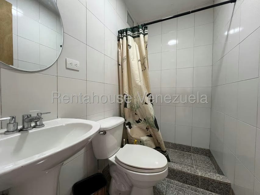 Apartamento (1 Nivel) en Alquiler en Los Samanes, Distrito Metropolitano - 10