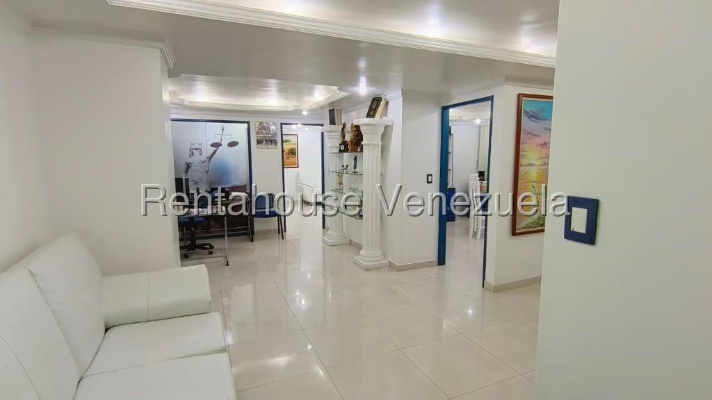 Comercial (Oficina) en Venta en Parroquia La Candelaria, Distrito Metropolitano - 3