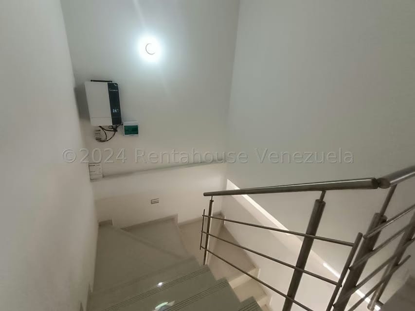 Casa (Duplex) en Venta en El Castaño (Zona Privada), Aragua - 12