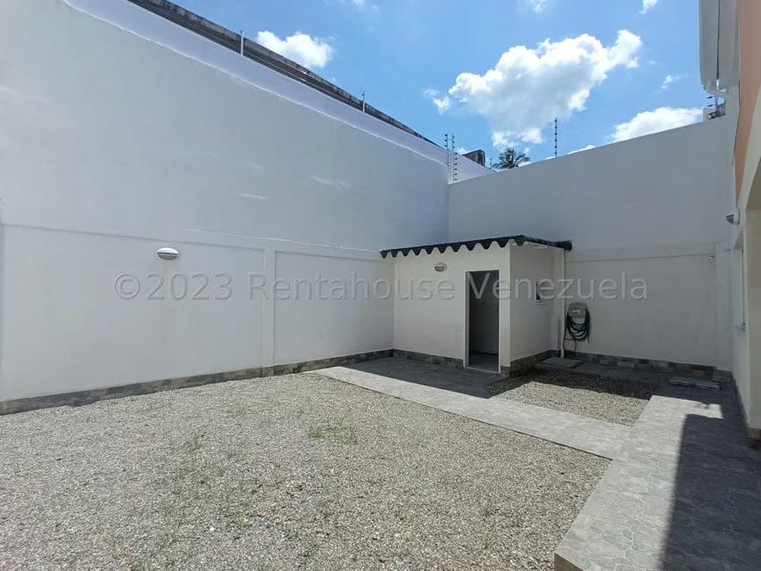 Casa (Duplex) en Venta en El Castaño (Zona Privada), Aragua - 38