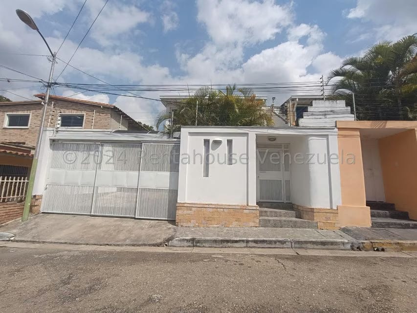 Casa (Duplex) en Venta en El Castaño (Zona Privada), Aragua - 47