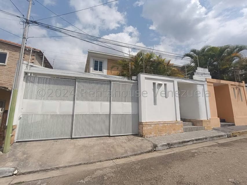 Casa (Duplex) en Venta en El Castaño (Zona Privada), Aragua - 48