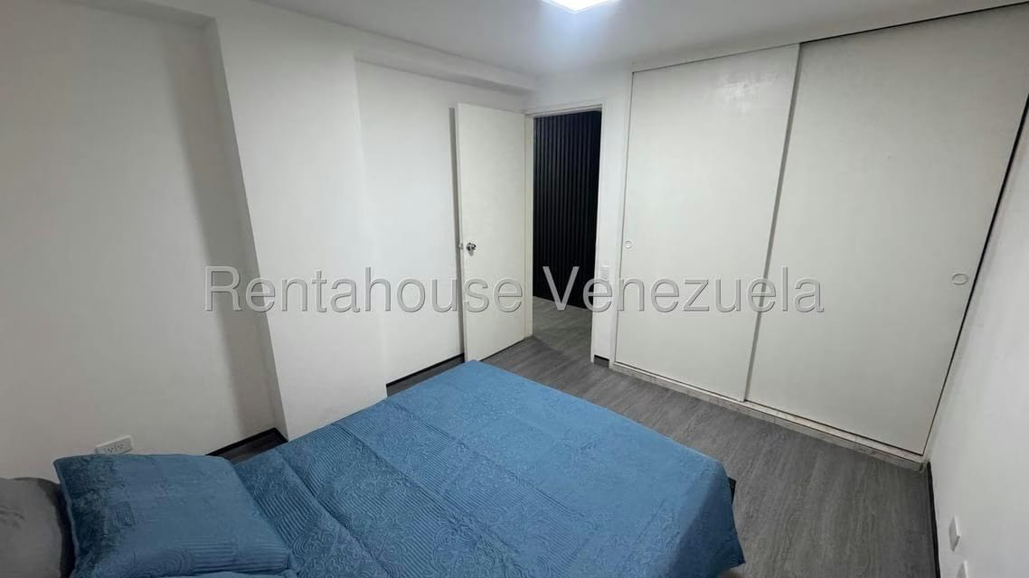 Apartamento (1 Nivel) en Alquiler en Colinas de Bello Monte, Distrito Metropolitano - 20