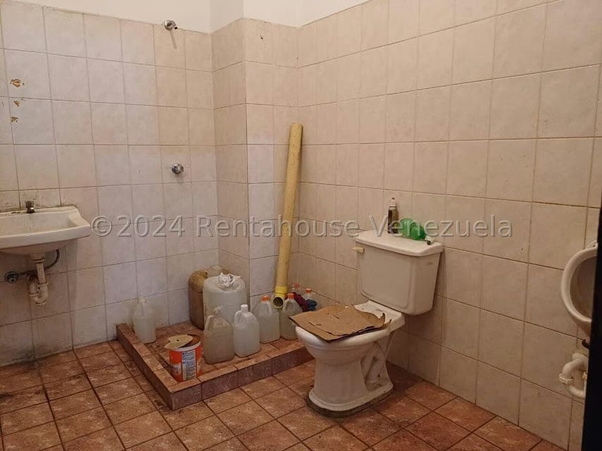 Comercial (Edificio) en Venta en Catia, Distrito Metropolitano - 21