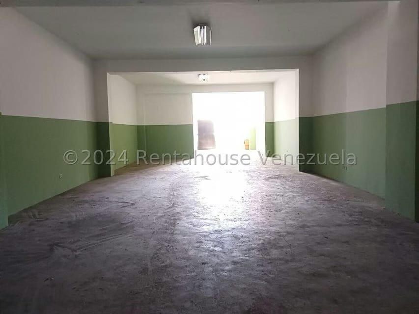 Comercial (Edificio) en Venta en Catia, Distrito Metropolitano - 4