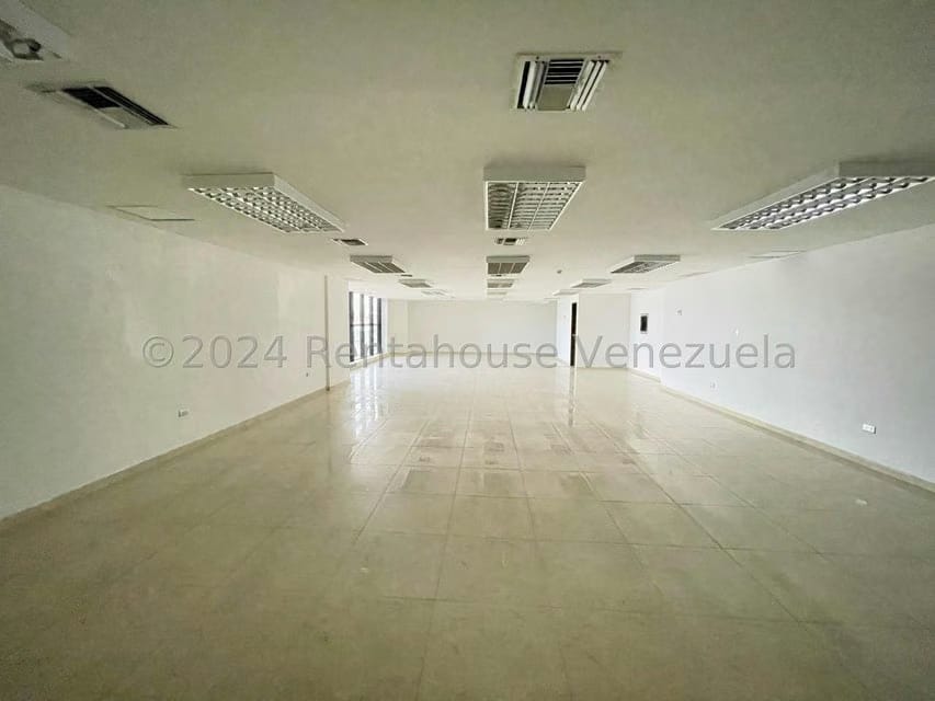 Comercial (Oficina) en Venta en Zona Este, Lara - 12