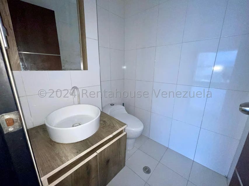 Comercial (Oficina) en Venta en Zona Este, Lara - 20