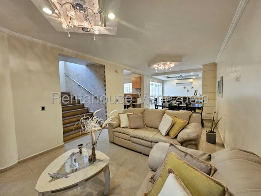 Casa (Duplex) en Venta en Bolivar, Aragua - 3