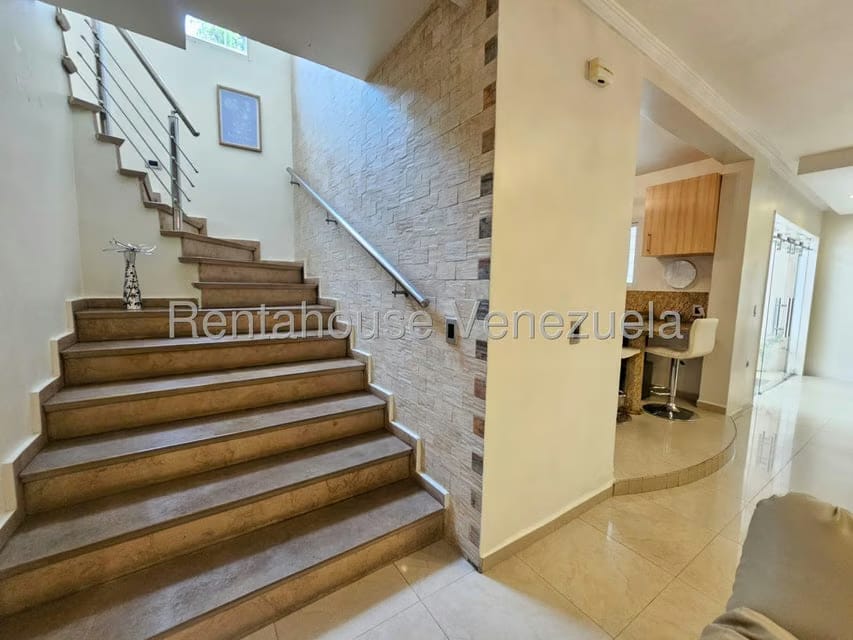 Casa (Duplex) en Venta en Bolivar, Aragua - 4
