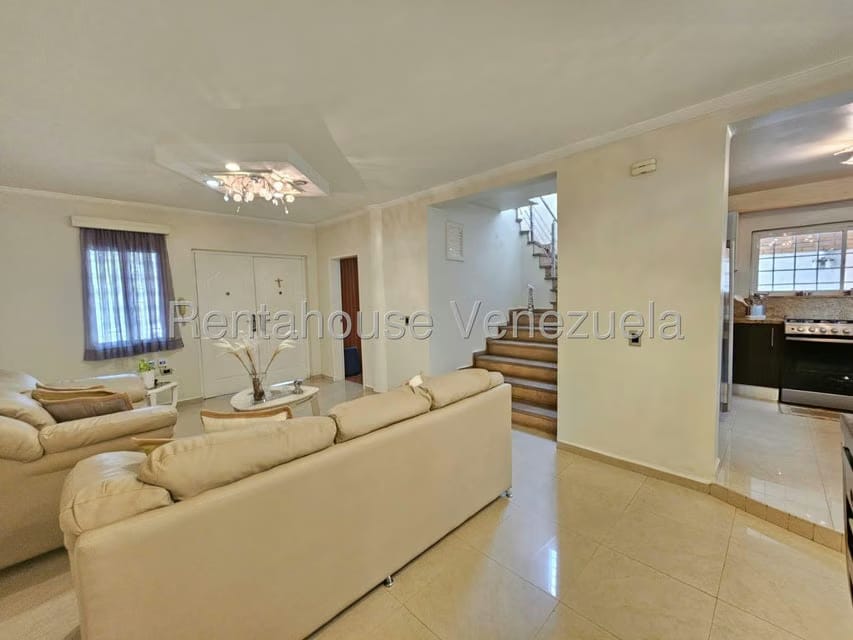 Casa (Duplex) en Venta en Bolivar, Aragua - 5