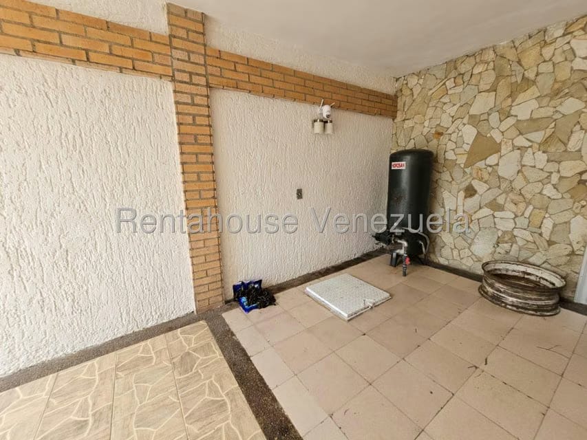 Casa (Duplex) en Venta en Bolivar, Aragua - 46