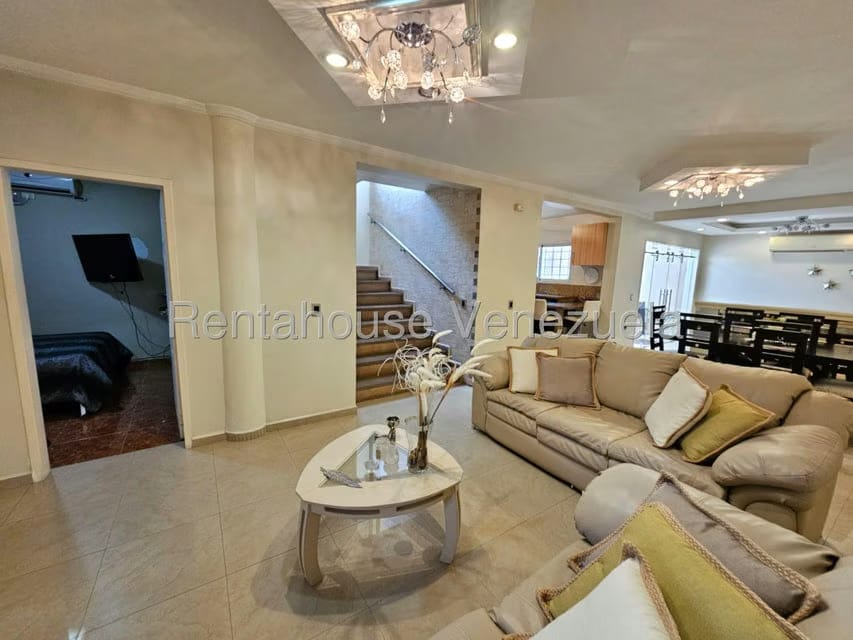 Casa (Duplex) en Venta en Bolivar, Aragua - 6