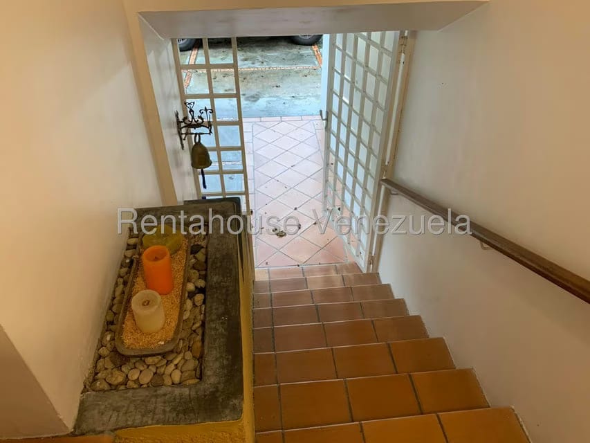 Townhouse (Multiples Niveles) en Venta en Santa Ines, Distrito Metropolitano - 2