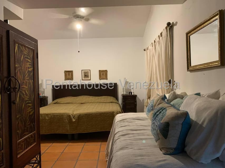 Townhouse (Multiples Niveles) en Venta en Santa Ines, Distrito Metropolitano - 14