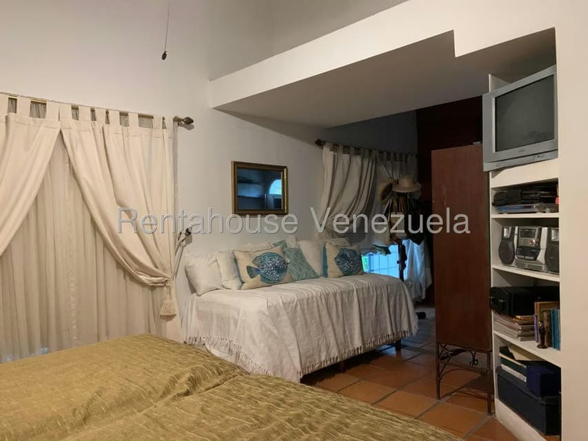 Townhouse (Multiples Niveles) en Venta en Santa Ines, Distrito Metropolitano - 15