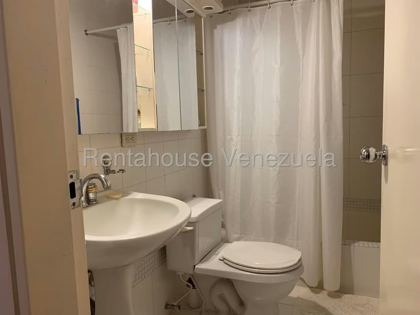 Townhouse (Multiples Niveles) en Venta en Santa Ines, Distrito Metropolitano - 17