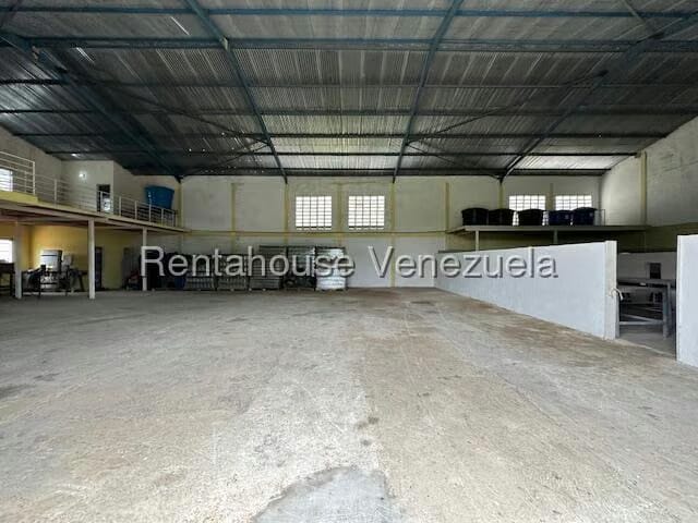 Comercial (Galpon - Deposito) en Venta en Intercomunal Coro La Vela, Falcon