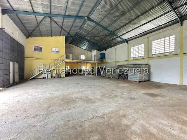 Comercial (Galpon - Deposito) en Venta en Intercomunal Coro La Vela, Falcon - 2