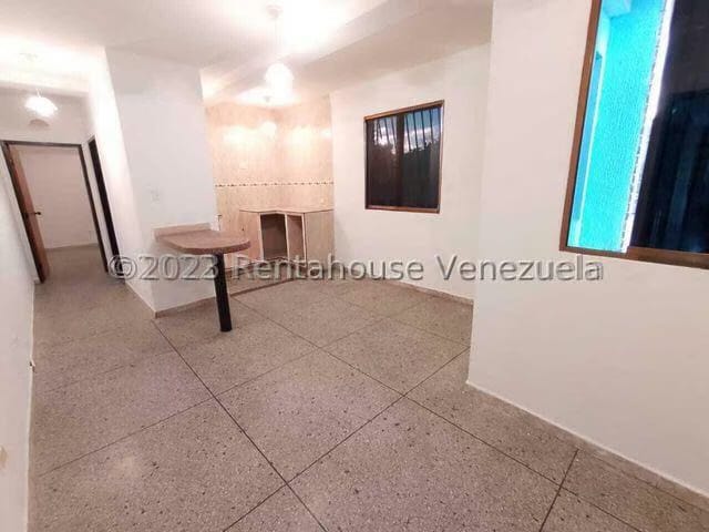 Comercial (Oficina) en Alquiler en La Cooperativa, Aragua - 3