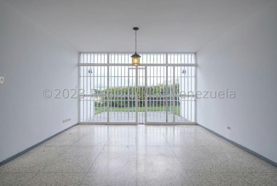 CASA EN VENTA-SELENE MARIN NOBREGA- MLS#23-25242 - 2