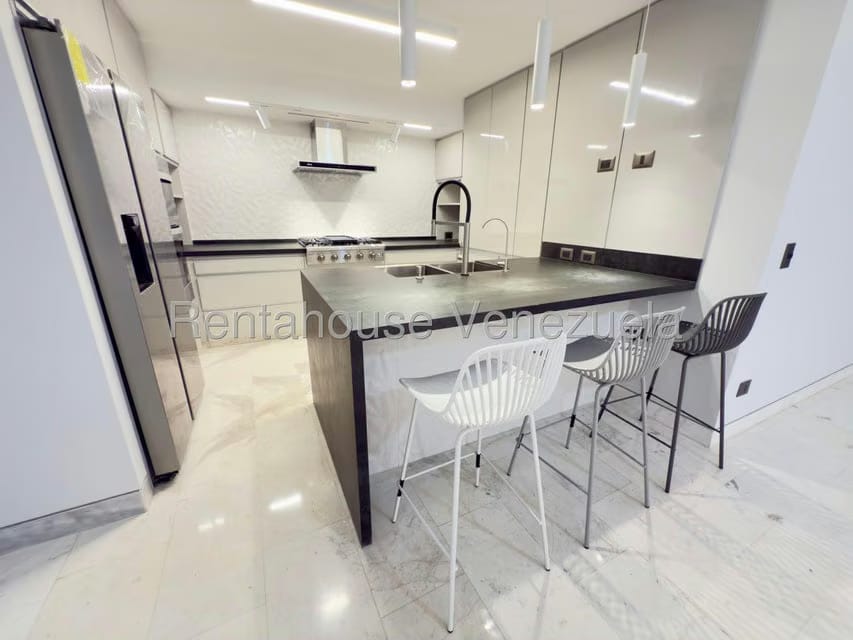 Apartamento (1 Nivel) en Venta en Los Samanes, Distrito Metropolitano - 25