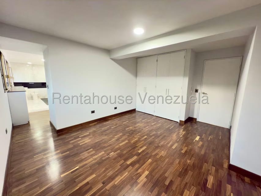 Apartamento (1 Nivel) en Venta en Los Samanes, Distrito Metropolitano - 38