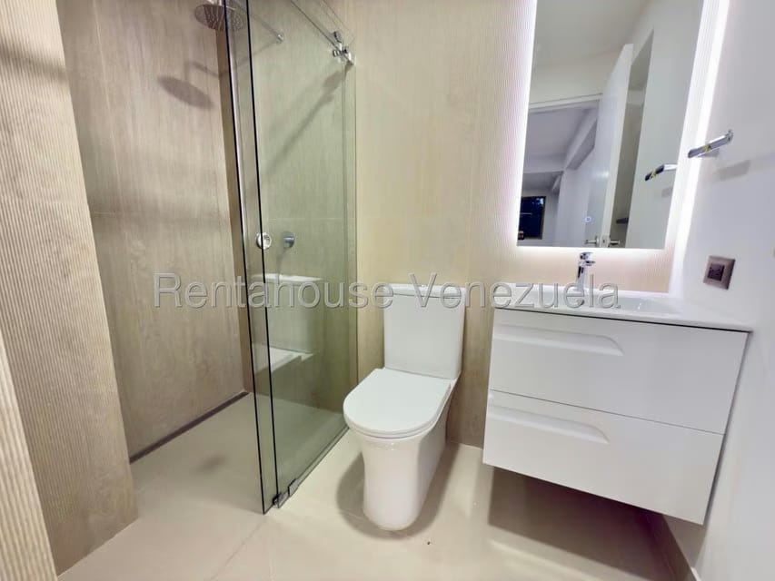 Apartamento (1 Nivel) en Venta en Los Samanes, Distrito Metropolitano - 41