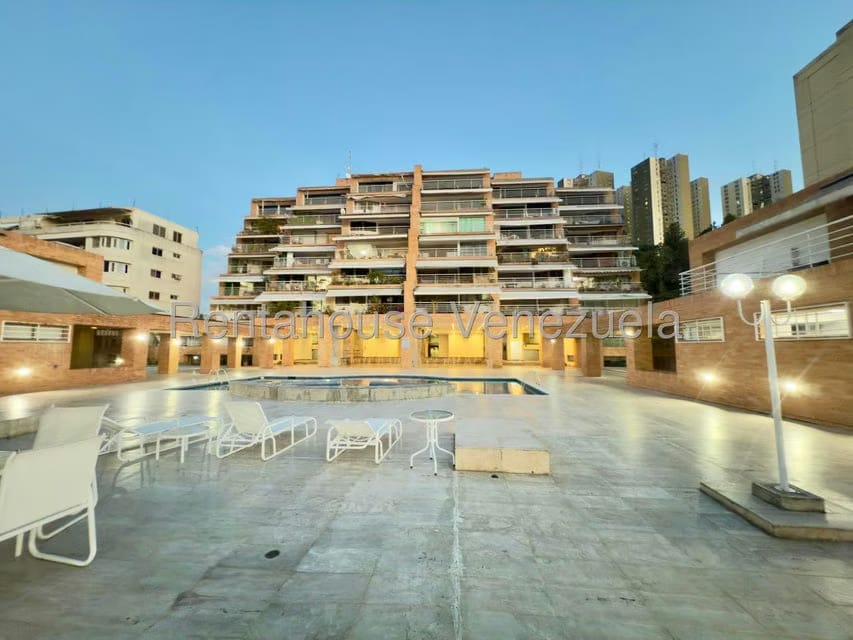 Apartamento (1 Nivel) en Venta en Los Samanes, Distrito Metropolitano - 50