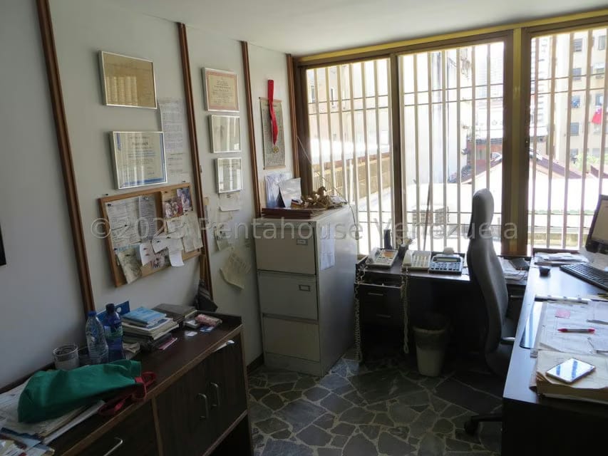 Comercial (Oficina) en Venta en Parroquia La Candelaria, Distrito Metropolitano - 6