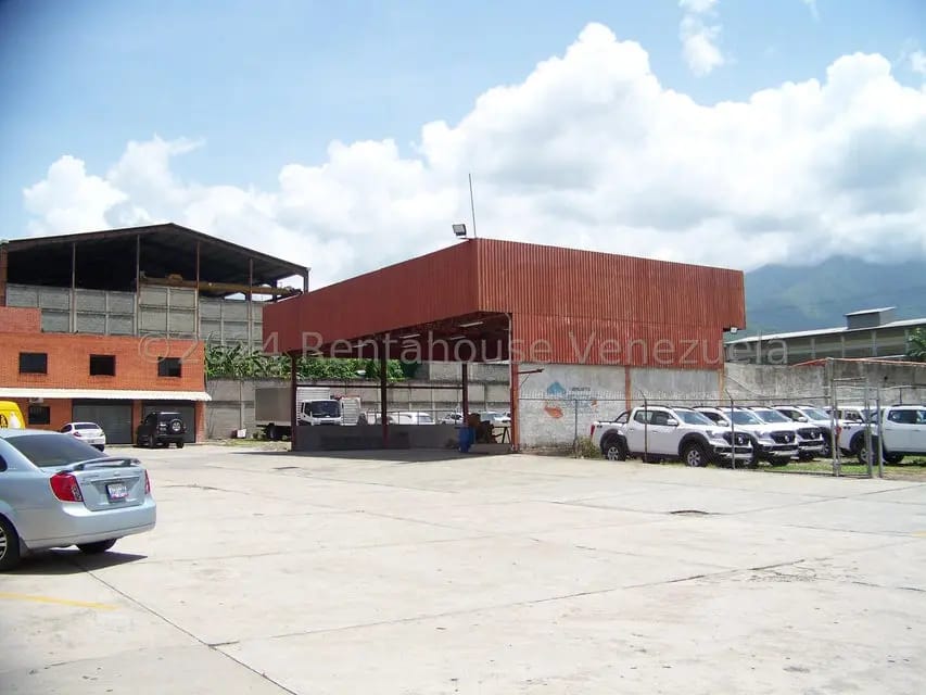 Comercial (Galpon - Deposito) en Alquiler en El Ingenio, Miranda