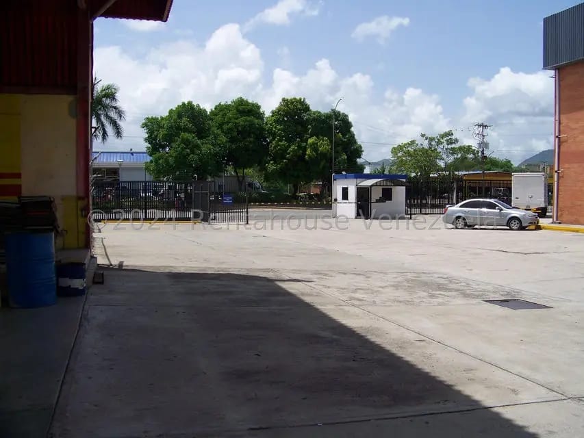 Comercial (Galpon - Deposito) en Alquiler en El Ingenio, Miranda - 7