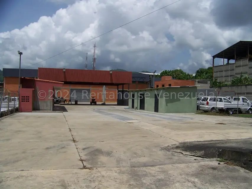 Comercial (Galpon - Deposito) en Alquiler en El Ingenio, Miranda - 9