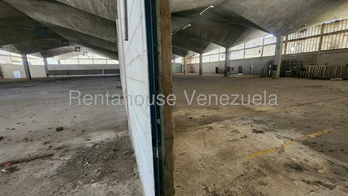 Comercial (Galpon - Deposito) en Venta en Alvarenga, Miranda - 14