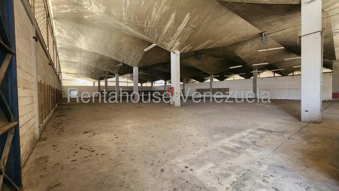 Comercial (Galpon - Deposito) en Venta en Alvarenga, Miranda - 4