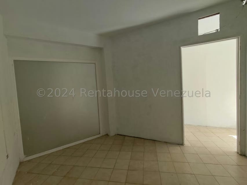 Comercial (Local Comercial) en Venta en Zona Centro, Aragua - 30