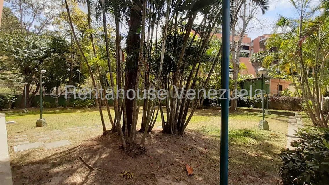Apartamento (1 Nivel) en Alquiler en Los Naranjos del Cafetal, Distrito Metropolitano - 25