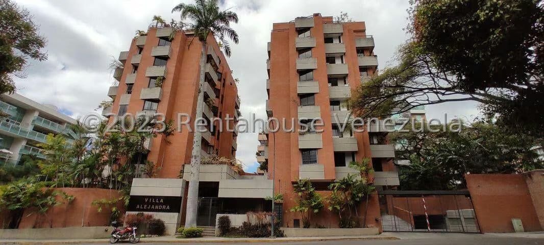 APARTAMENTO EN VENTA – ELENA MARIN NOBREGA