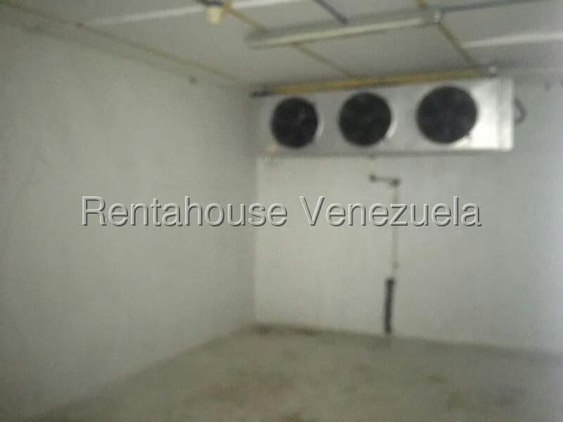 Comercial (Galpon - Deposito) en Venta en Los Robles, Nueva Esparta - 11