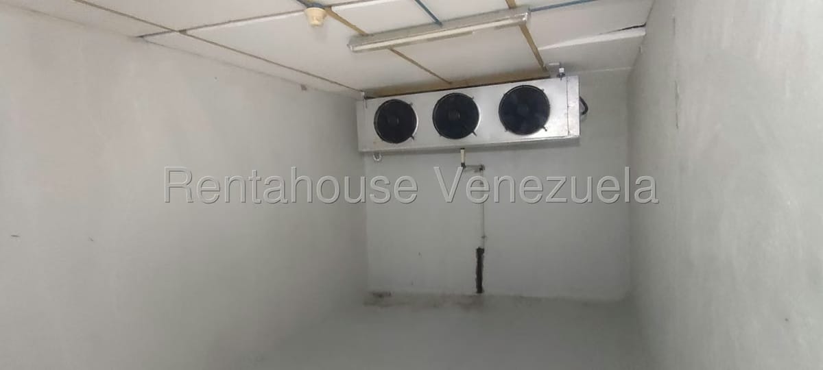 Comercial (Galpon - Deposito) en Venta en Los Robles, Nueva Esparta - 12